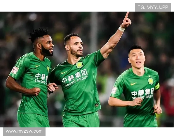 王刚邓捷夫同场首发 上演年龄差距对决